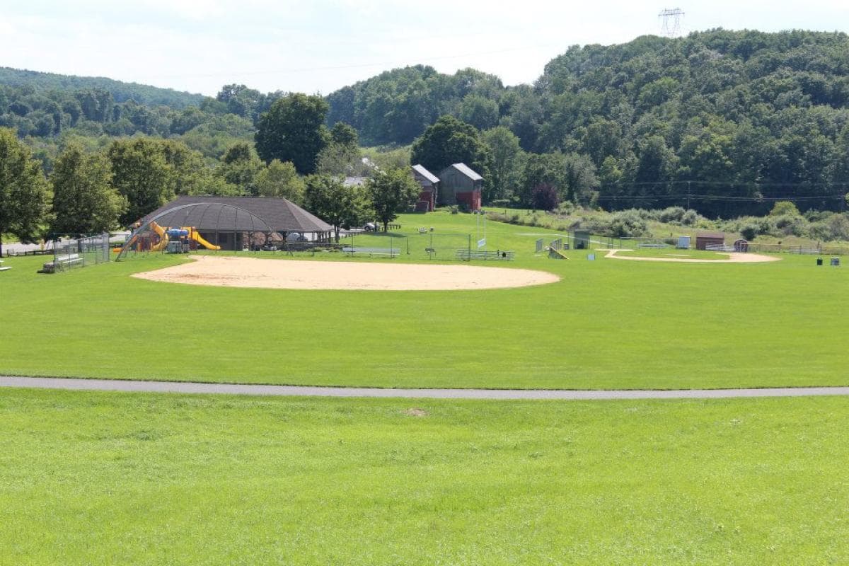 Easter Egg Hunt & Breakfast @ Fredon Township Civic Center